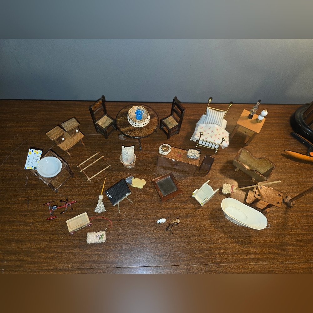 Lot Of Vintage Doll House Furniture